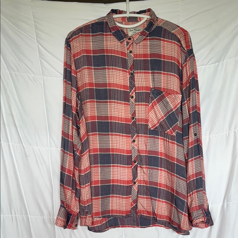 Lee Cooper Red and Blue Plaid Lightweight Button Up Shirt size Large